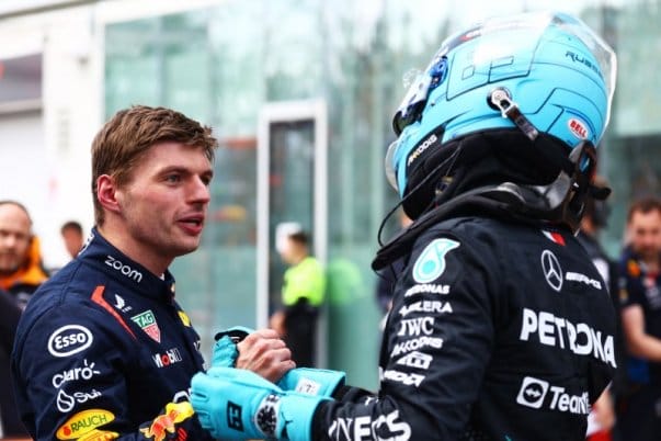 Az F1 Verstappen 2. helyre való cseréje: Meglepő döntés a Red Bull csapatától