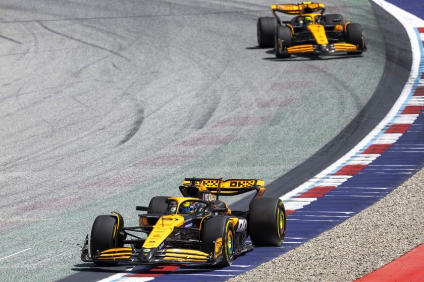 Kontroverziális történelmi pillanat: Verstappen és Norris összeütközése új rekordot döntött a McLarennél
