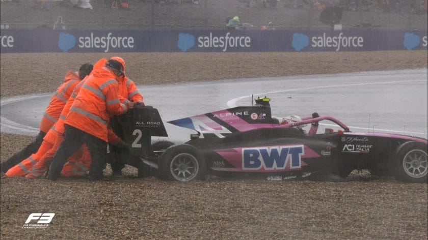 Zivatar sújtotta Silverstone: Az F3-as futam elmaradt a vihar miatt