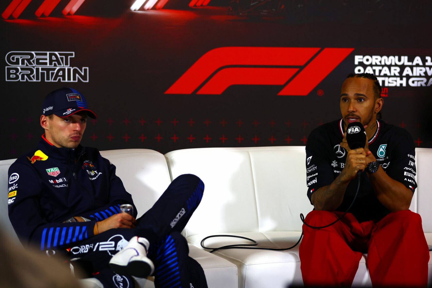 Félelmetes pillanatok az F1-ben: Verstappen majdnem feladta a versenyt Hamilton kivételezése után