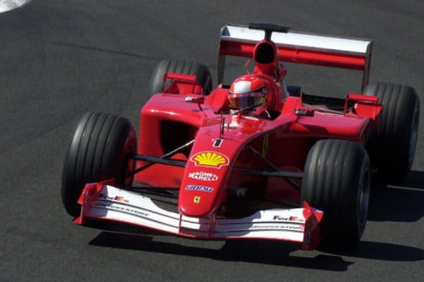 Legendás pillanat: Schumacher 50. győzelmét ünnepli Forma-1-es karrierjében