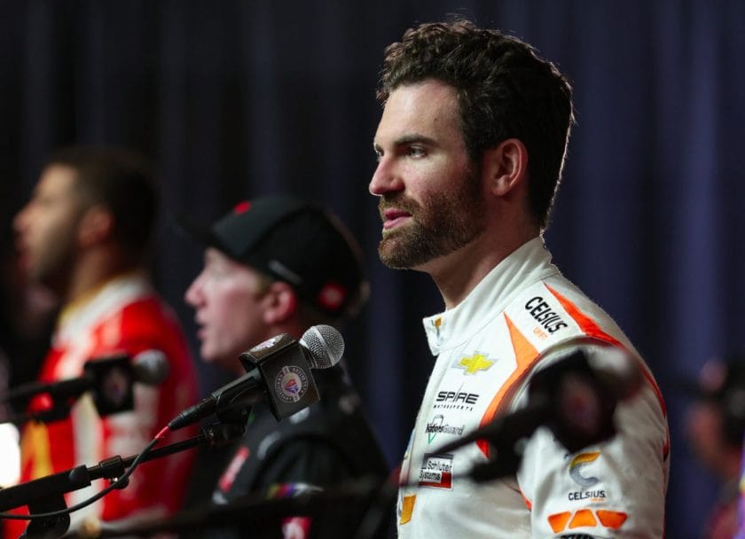 A Spire Racing bejelentése: Corey LaJoie kirúgásának titka