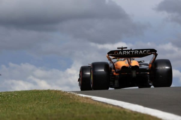 McLaren: Két Apró Hibával a Címvédés Előtt