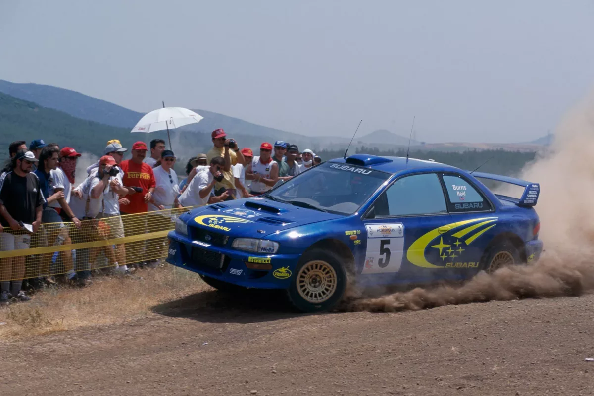 25 éve az Akropolisz Rallyn szerezte első győzelmét a Subaruval Richard Burns