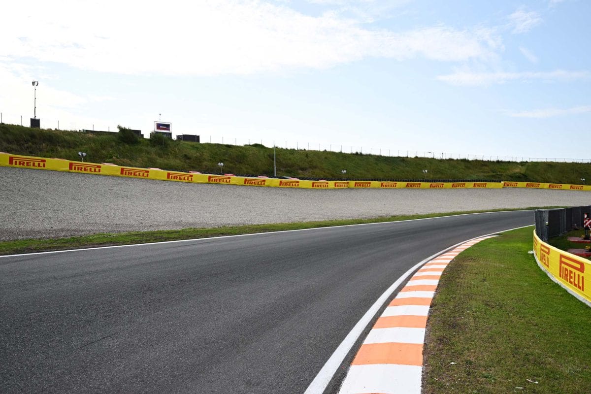 Folyamatosan Frissülő Beszámoló a Holland Nagydíjról: A Pénteki Események Live Követhetők a F1VILÁG.HU-n