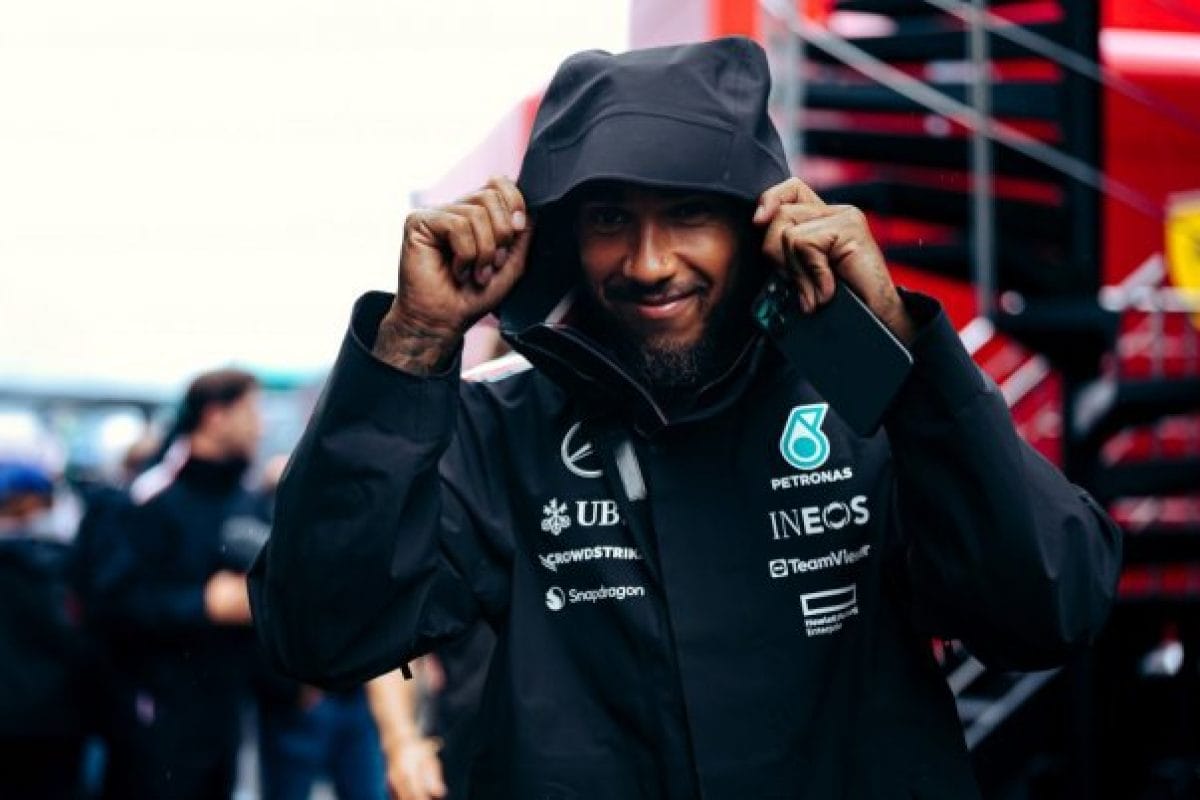 Hamilton: A pole-ból nyerni egyszerű, unalmas és várható