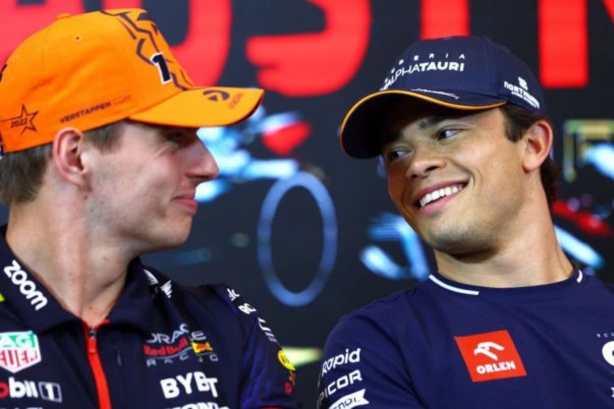 De Vries a Forma-1 kihívásán: A Verstappen szimulátorába