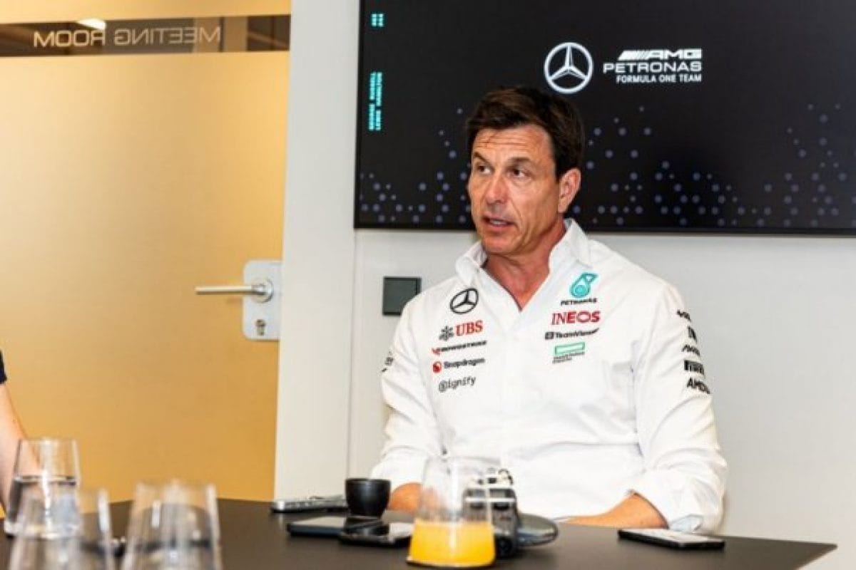 Mercedes vezetője Toto Wolff: A kulisszák mögötti változások és hatások