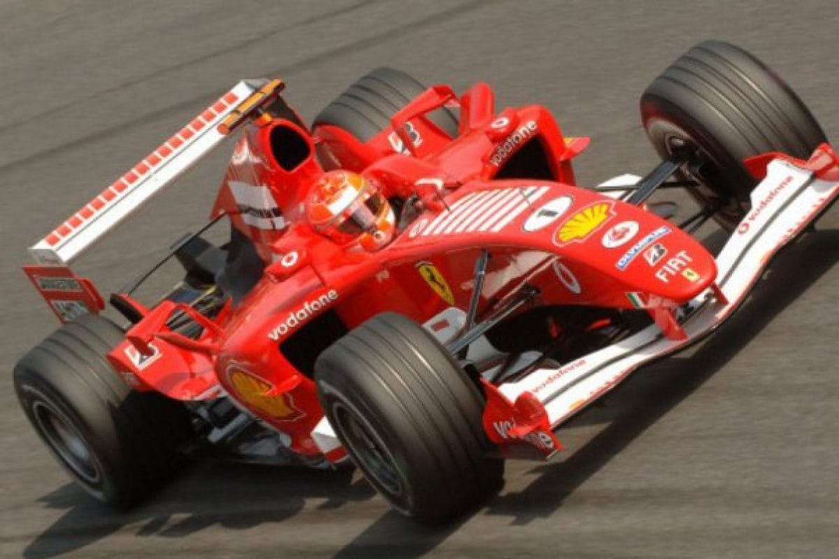 F1-Archív: Először teszteli V8-asát a Ferrari