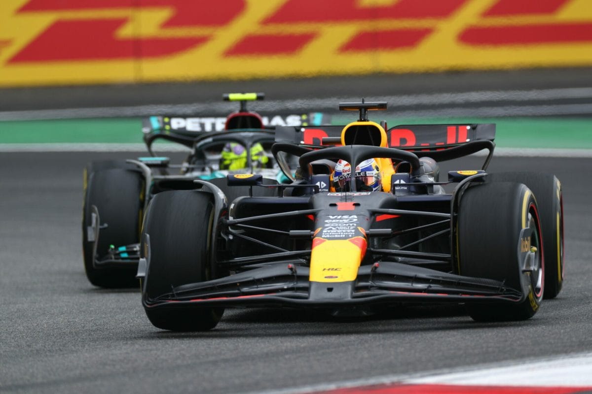 Hamilton soha nem volt képes olyasmire, mint Verstappen, véli a korábbi világbajnok