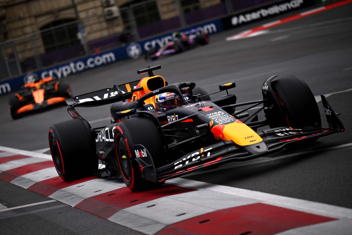 A Red Bull Racing keményen támad a hátrányból