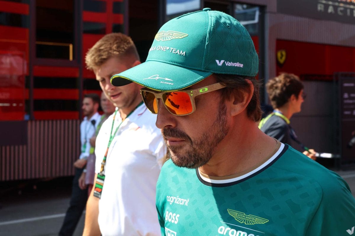 Alonso a „fájdalmas” verseny után javulást vár az Aston Martintól