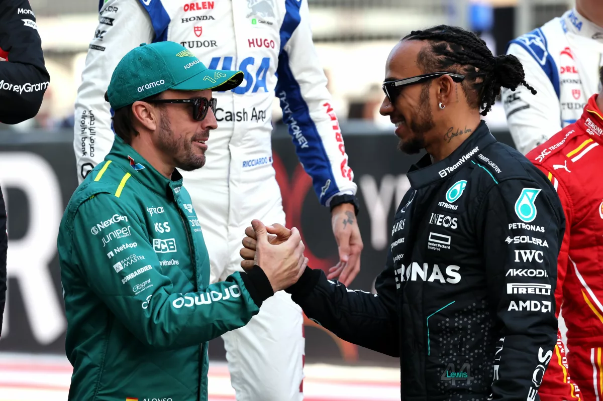 Többé nem csak a pálya, hanem az életmód is versenyzők között: Alonso követi Hamilton példáját