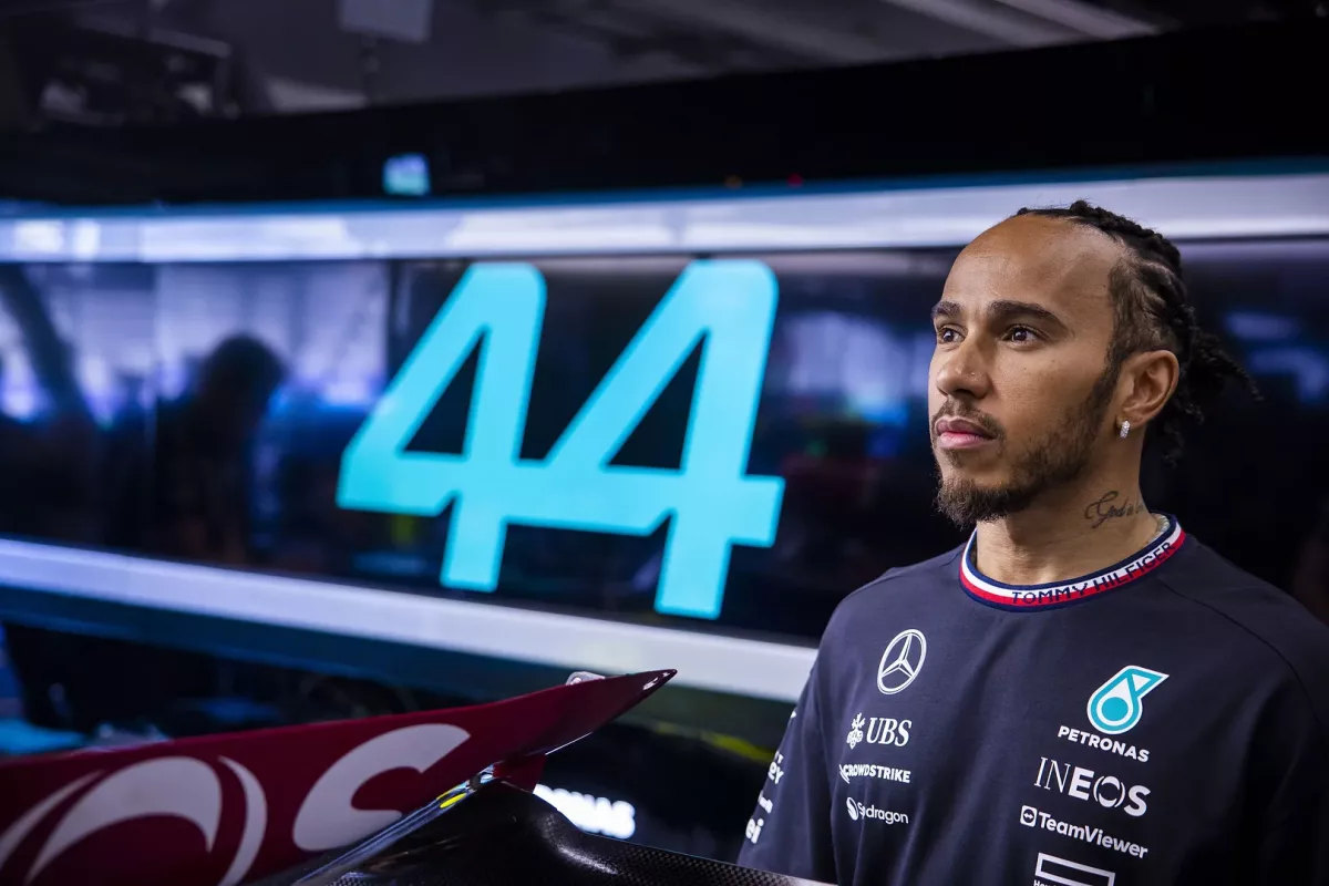 Lewis Hamilton önkritikusan vall: „Egyszerűen nem vagyok túl jó”