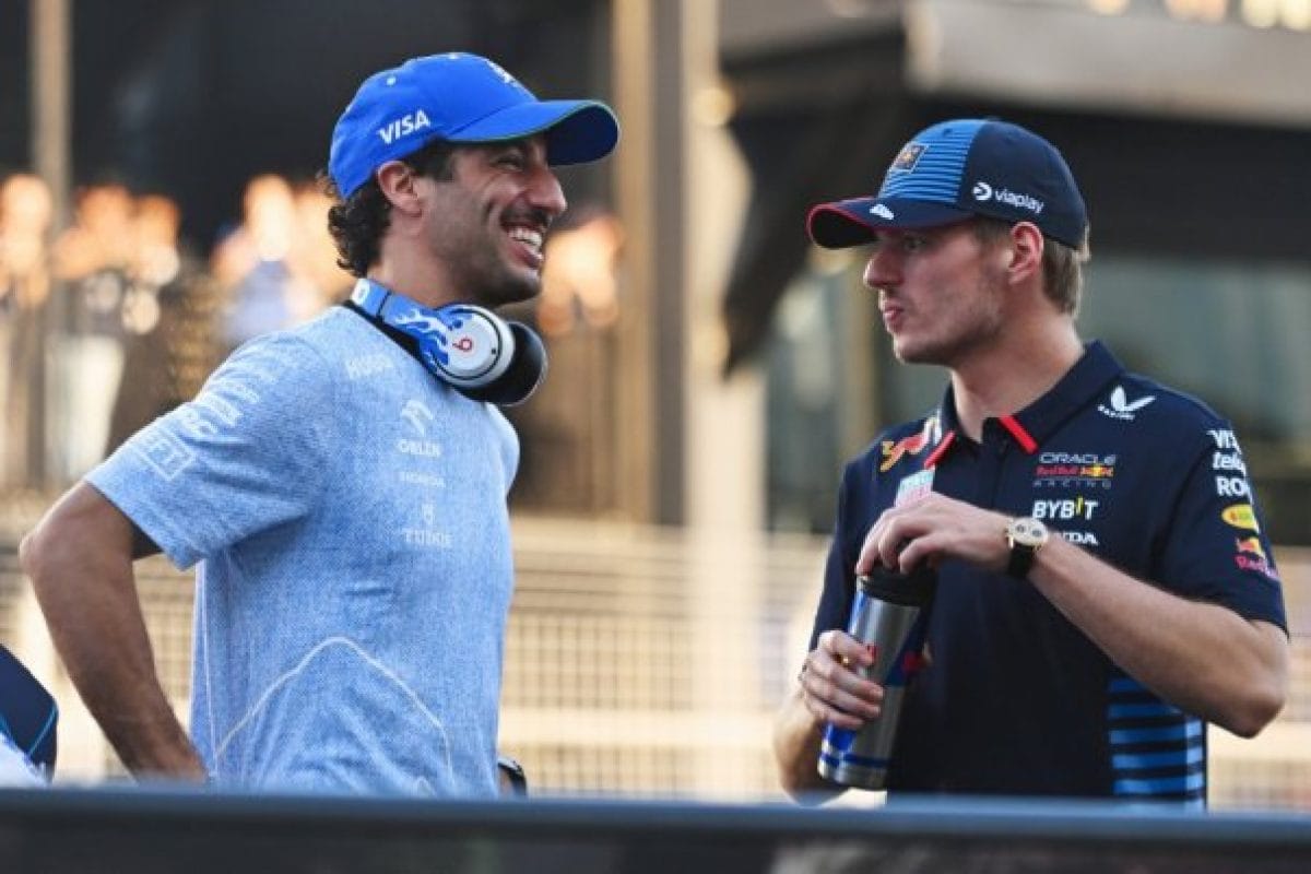 Az emlékezetes pillanat: Ricciardo felidézte Verstappen támogató üzenetét