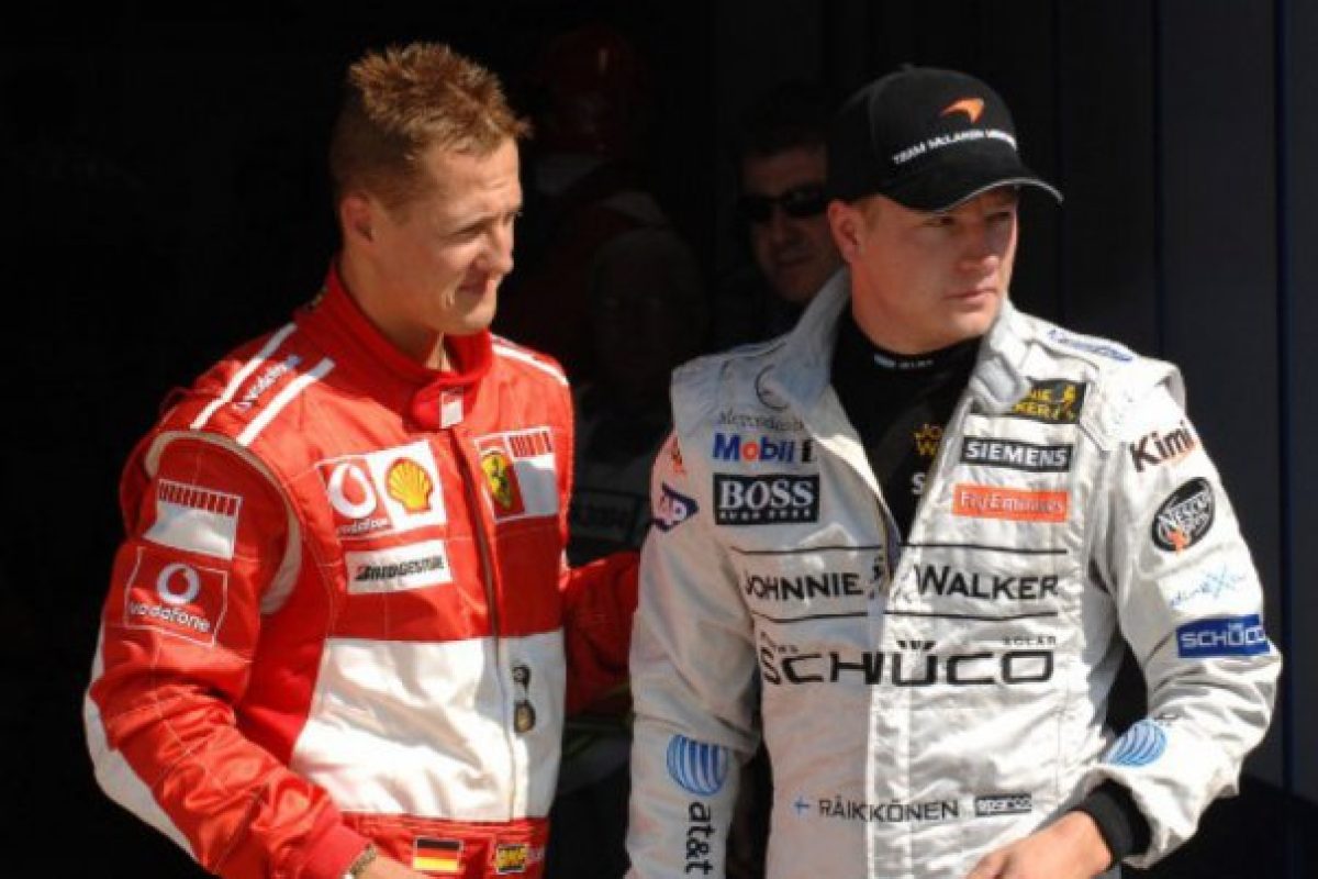 Száguldó legendák: Raikkönen interjút kér Schumacherrel