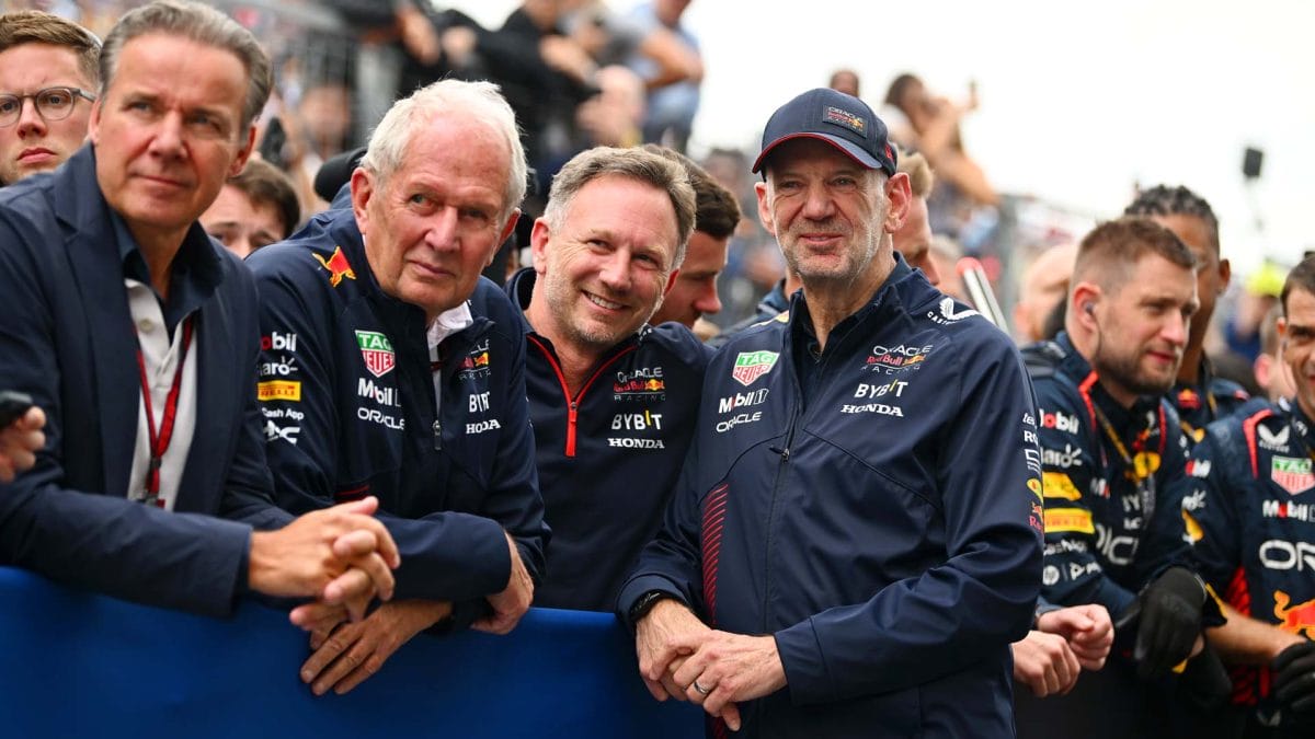 A cím: „Marko figyelmeztet: Newey távozása hatással lehet a Red Bull Csapatra