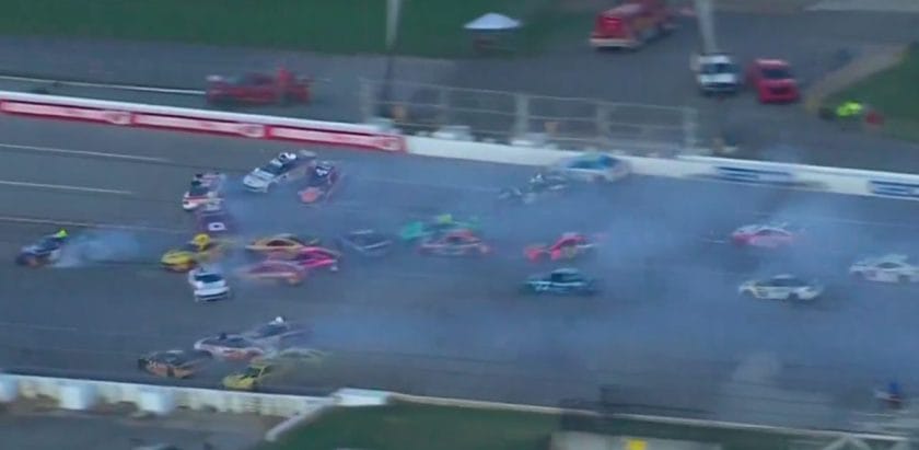 A NASCAR Cup talladegai futamának történelmi tragédiája: célfotó döntött a győztesről