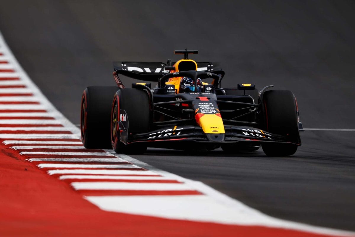 Verstappen diadalmaskodott az Austin-i sprintfutamon: izgalom és dráma a pályán!