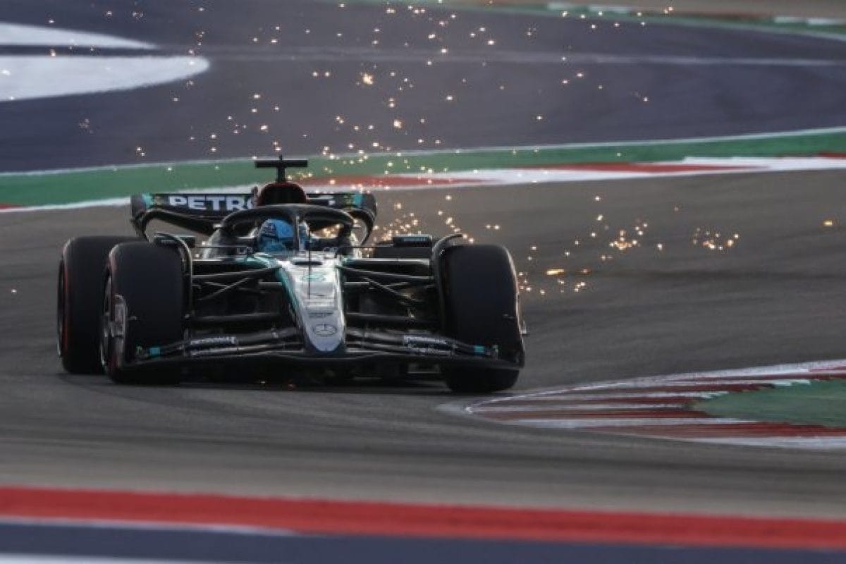 Austinban az arénában kihívott Mercedes már feladta a küzdelmet