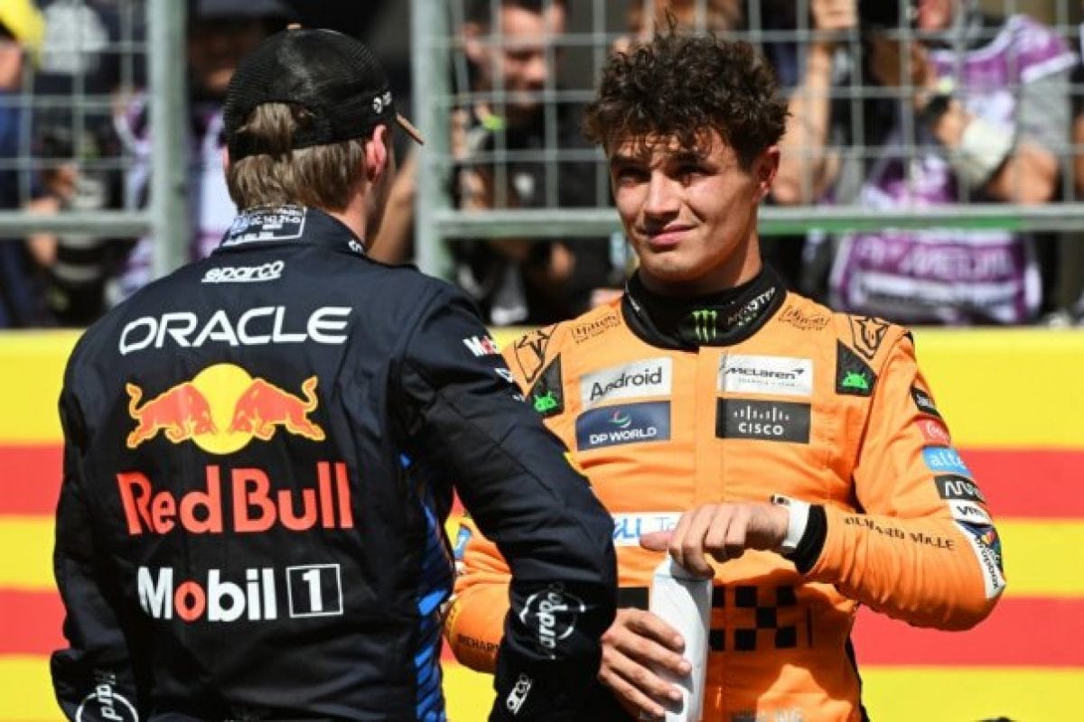 Norris lenyűgöző teljesítménye: Max Verstappen mögött marad, miközben támad és védekezik a pályán kívül