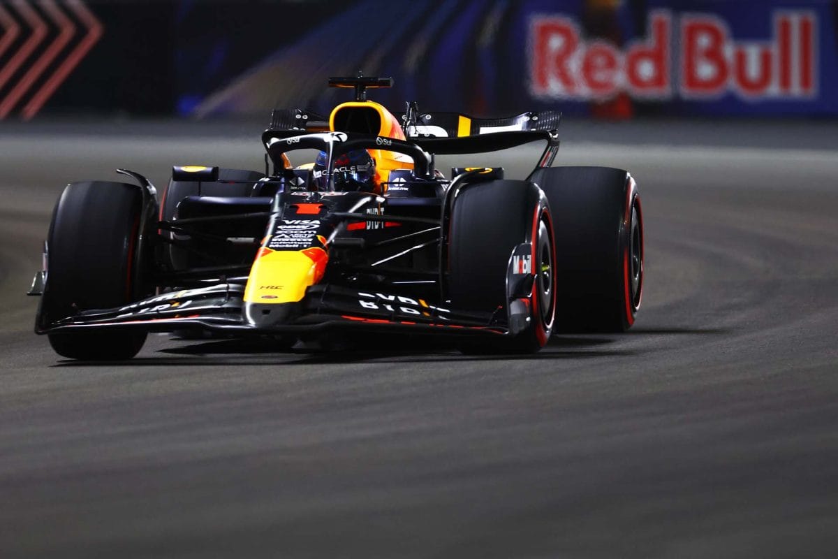 Verstappen szenved a gumikkal Vegasban