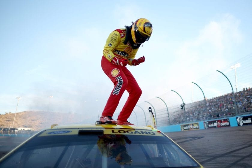 A NASCAR Cup bajnoka védelmébe veszi a játékot: Az érdemekről és baromságokról