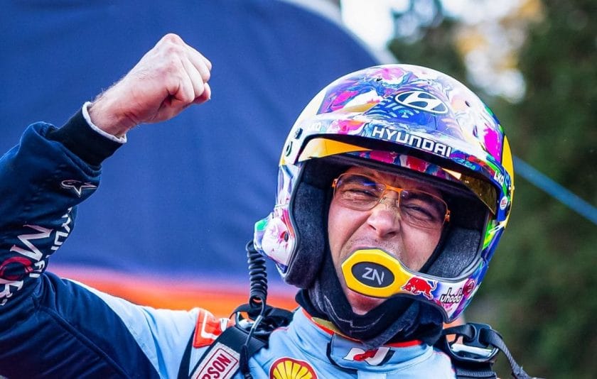 50 millió forintért kelt el Thierry Neuville világbajnoki sisakja