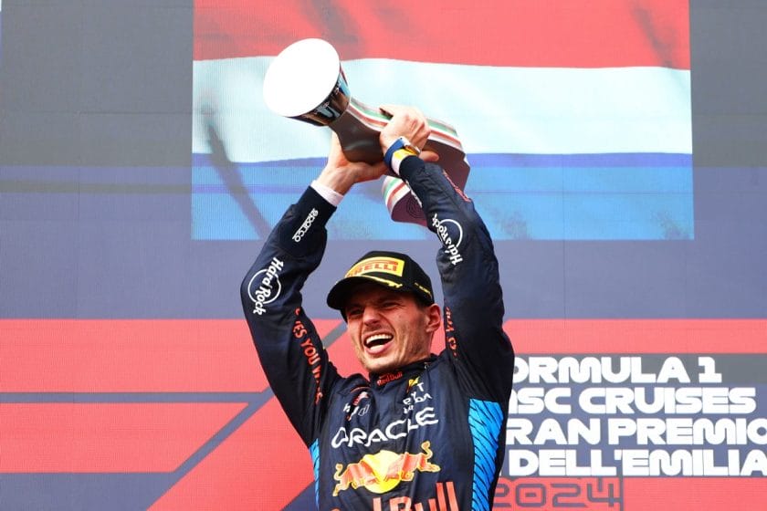 Az útvesztőben: Verstappen mellé állt a hasonló stílusú ex-F1-es útvesztőbe keveredve