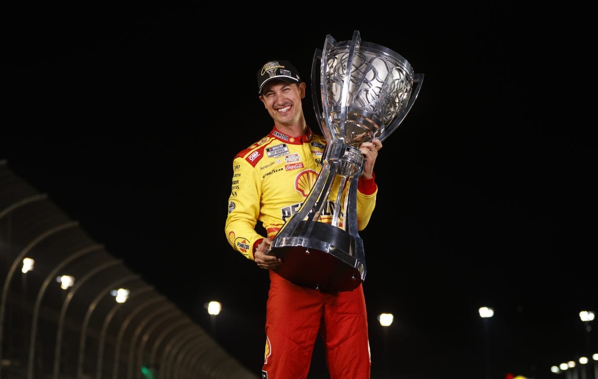 Joey Logano: Szókimondó vélemény a kritikusokról