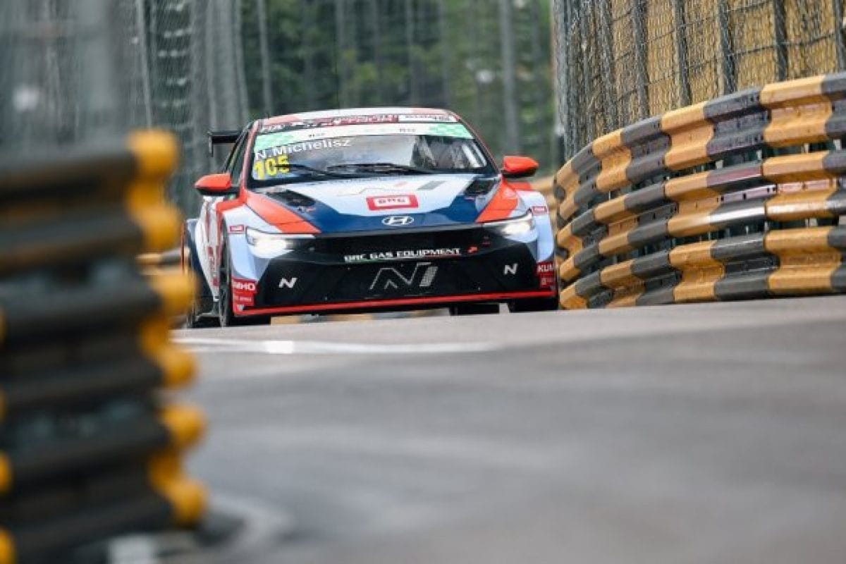 Michelisz megvédte bajnoki címét a TCR-ben!