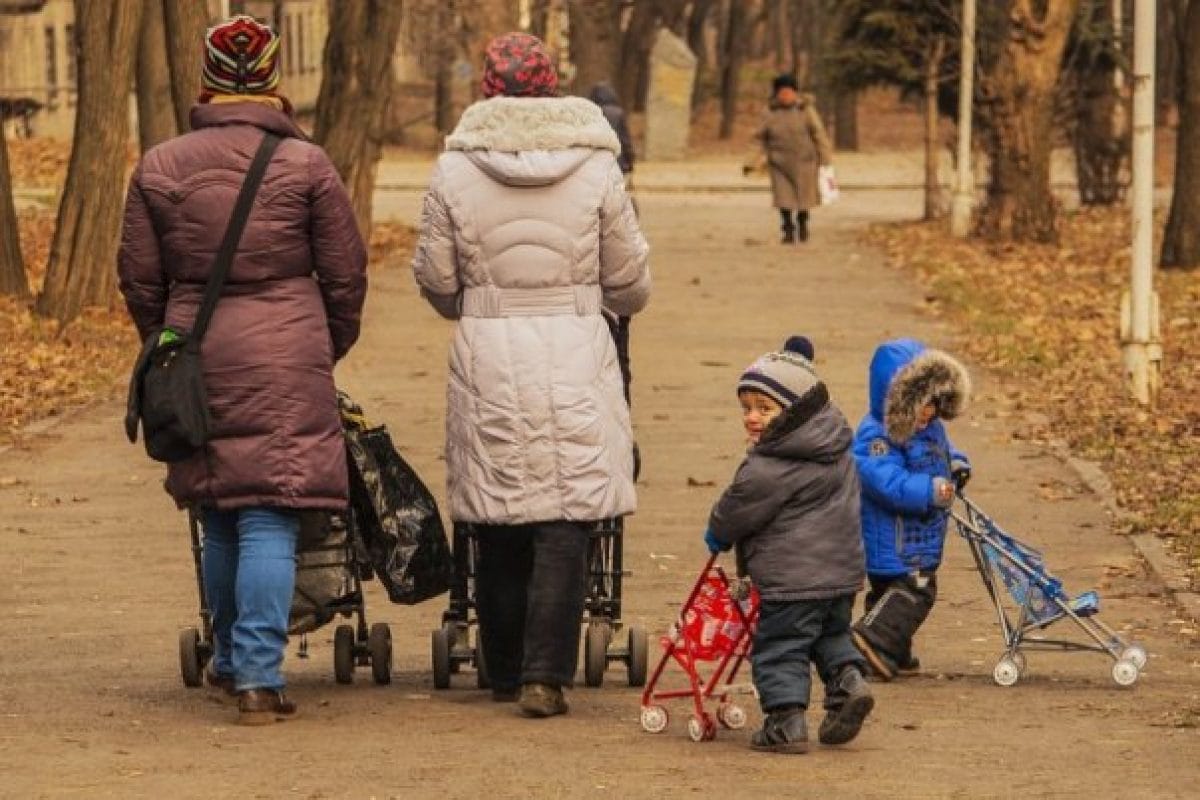 Babakocsival felfedezve: ideális kirándulóhelyek a kisgyermekes családok számára