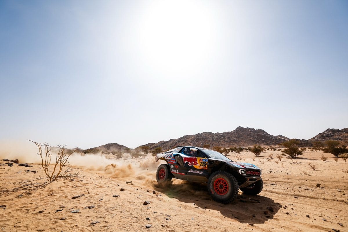 Váratlan Toyota siker a Dakar prológján