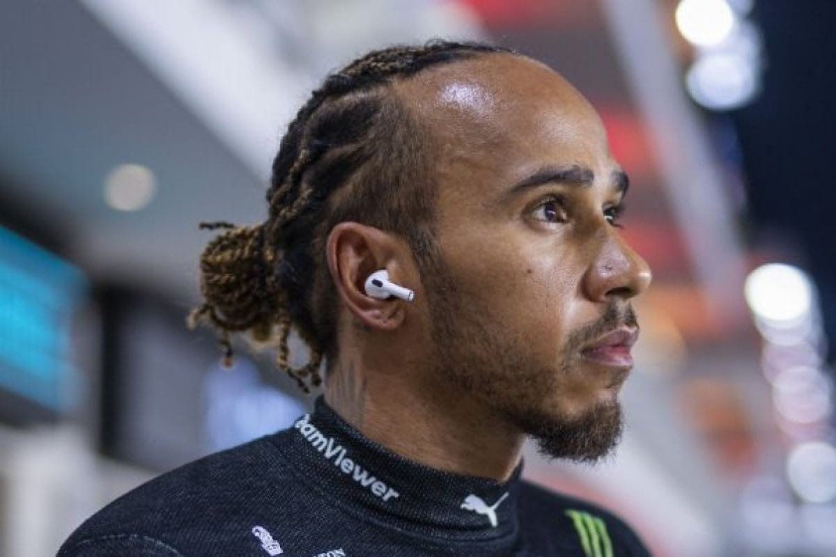 Hamilton 40 lett, sötétedik a Ferrari – keddi F1-es hírek