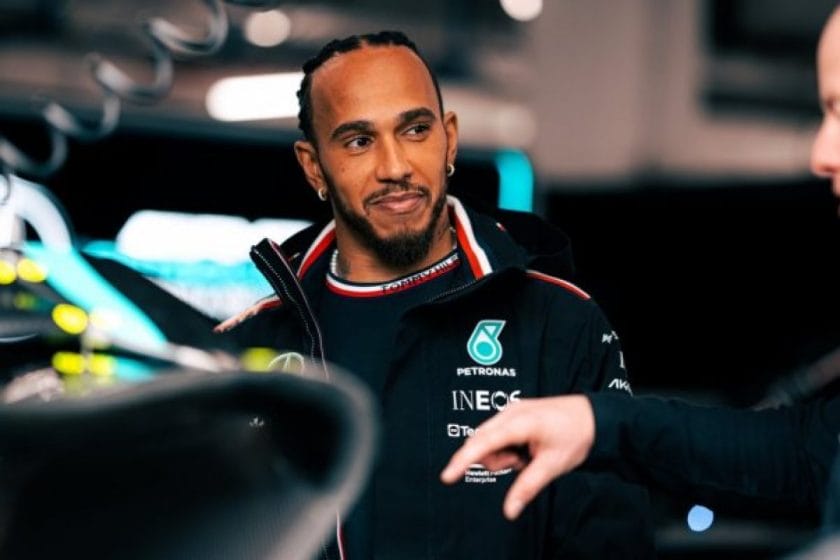 A Vasseur-féle kiállítás Lewis Hamilton kapcsán az F1 világbajnoki cím felé vezető útnak egy lépését jelzi