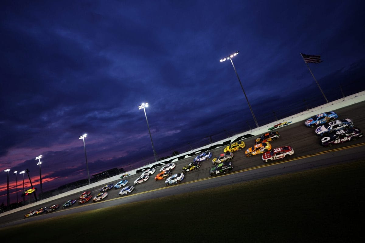 Sokkoló jelenetek a 2021-es Daytona 500 versenyen