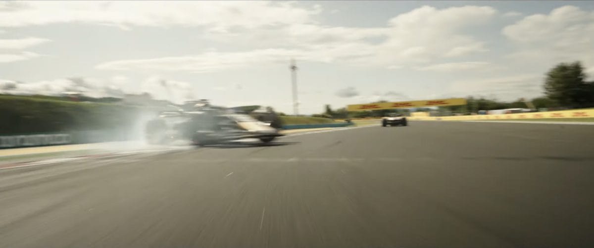 Brad Pitt vadító bemutatásban száll az F1 világába a Magyar Nagydíjon (videó)