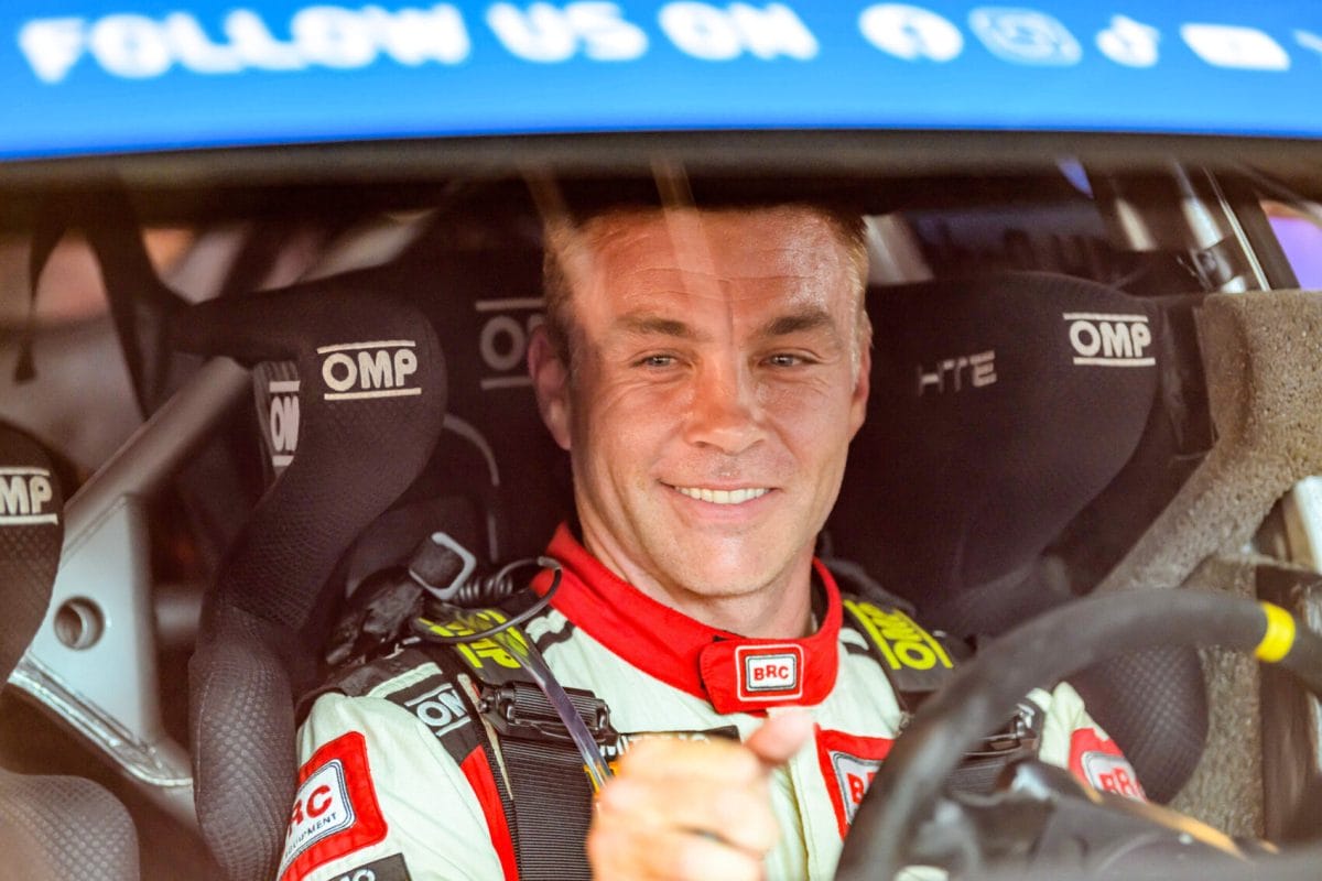 Paddon egy extra show-ra készül az Otago Rallyn a Meeke-kel vívott csata után