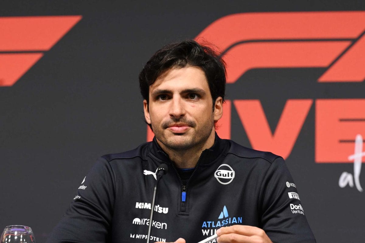 Sainz kételkedett a Williams-szerződésben Briatore hívása miatt
