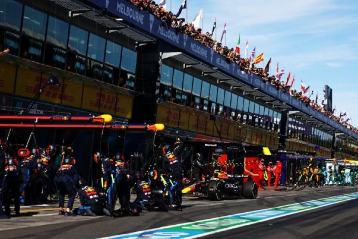 Több steward fog dolgozni hat F1-es nagydíjon