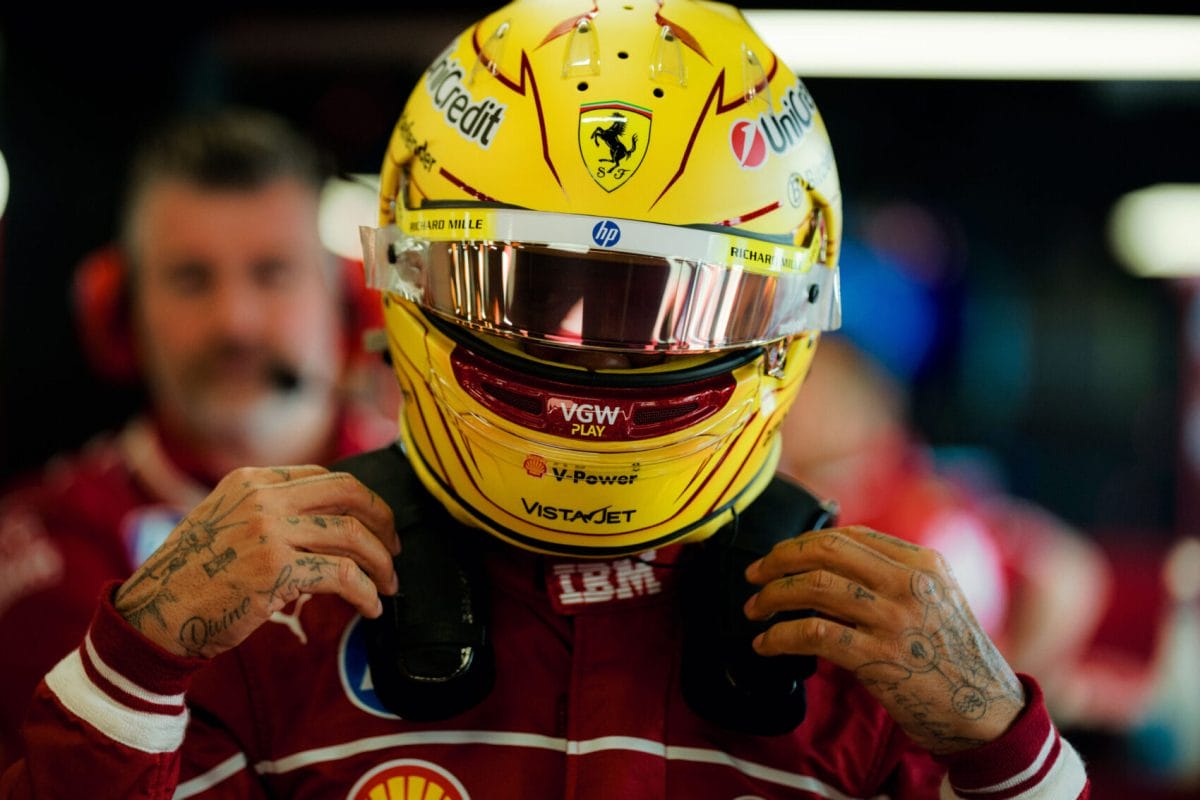 Hamilton a neki szánt biztató szavakat is a földbe döngölte