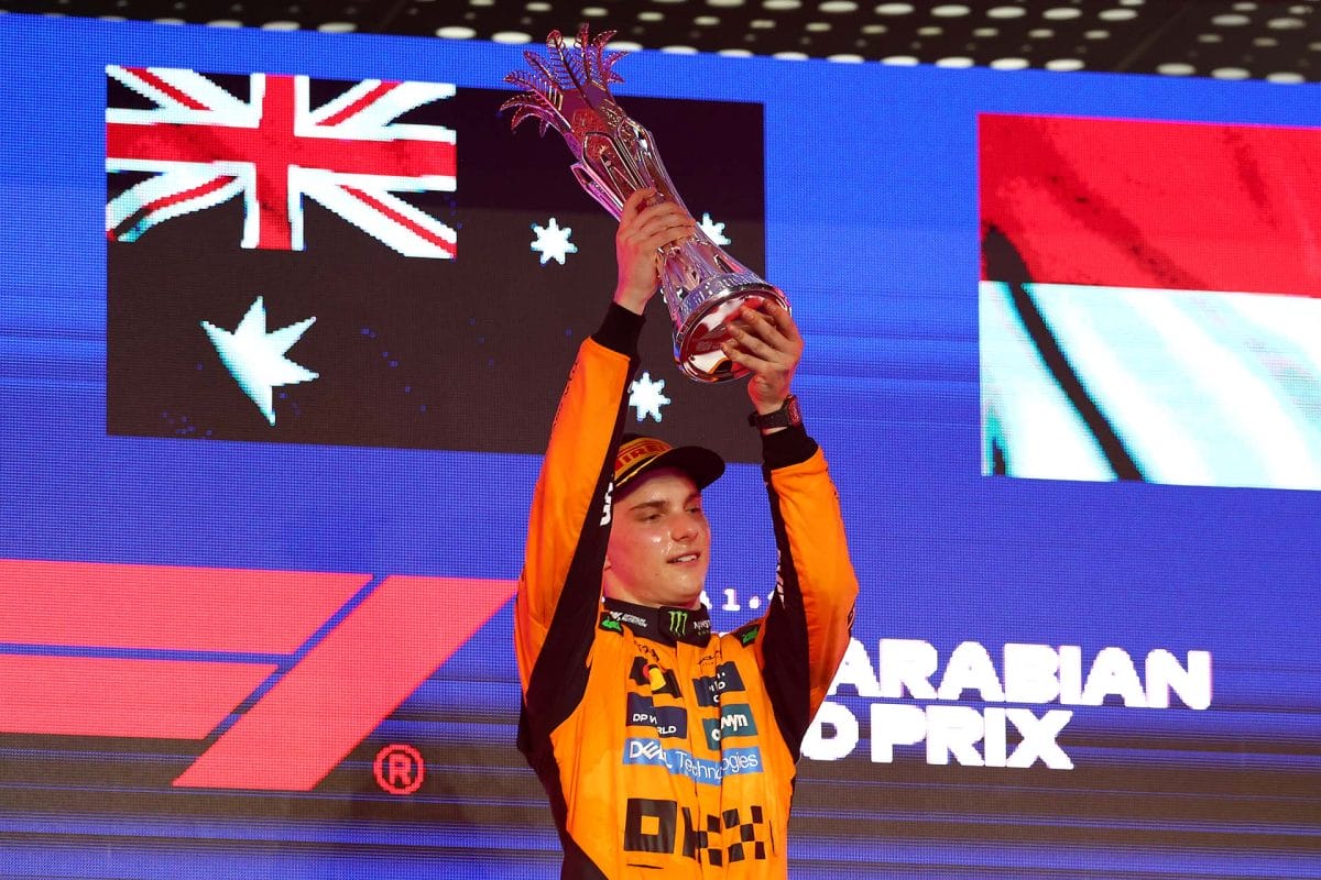 Piastri: „Nem akartam másodikként kijönni az első kanyarból”