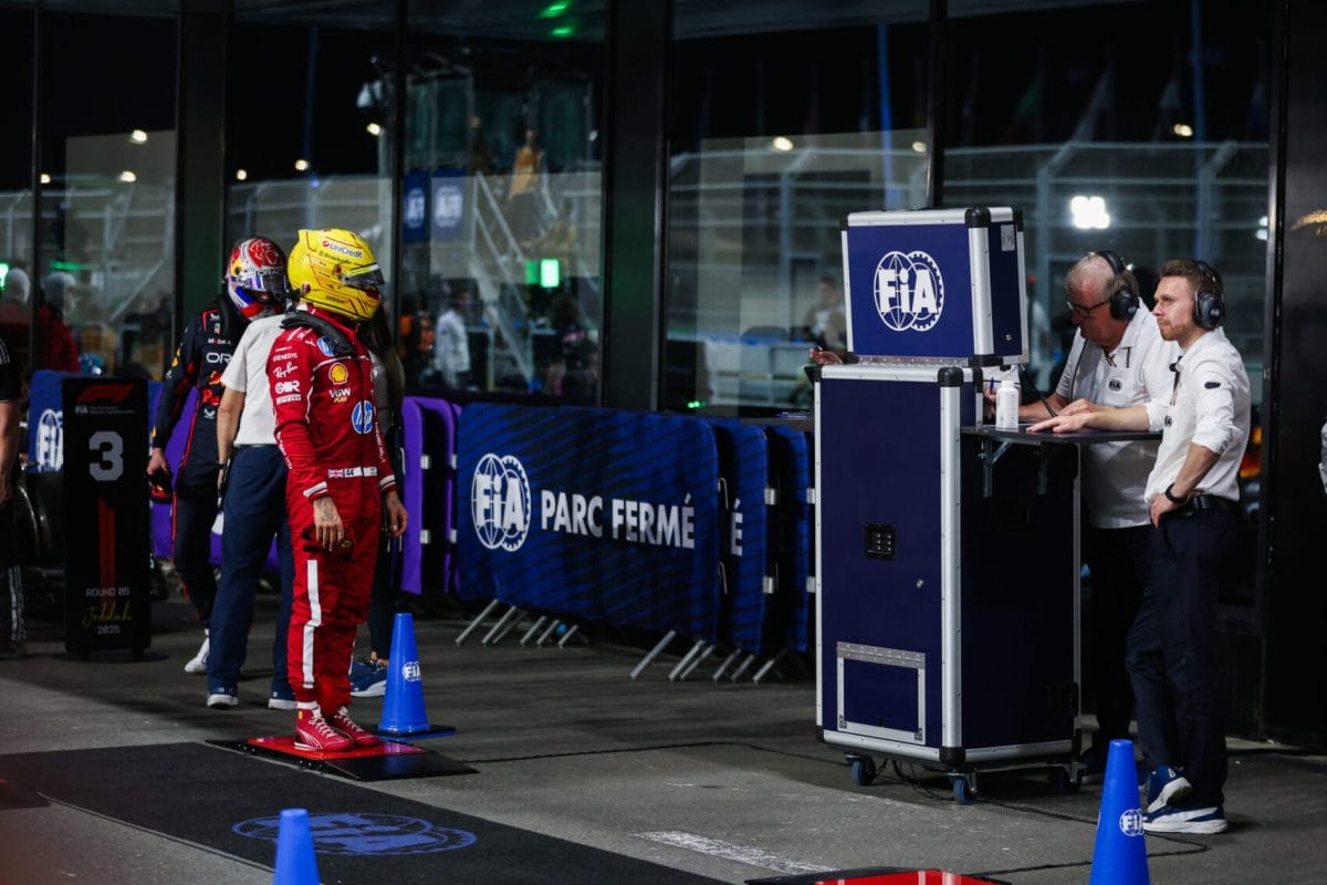 Nincs megoldás Hamilton gondjaira, egy teljes évnyi szenvedés vár rá