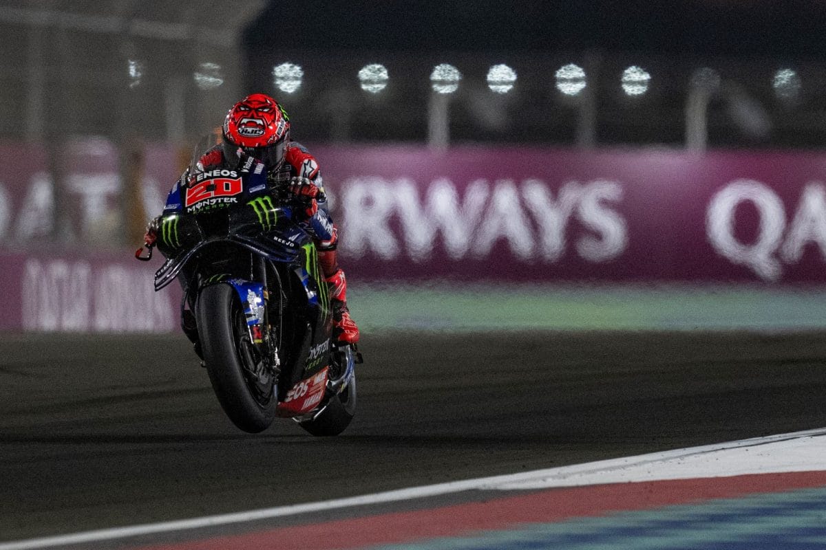 A Yamaha-pilótától kapott meglepetést a fiatal szurkoló születésnapján