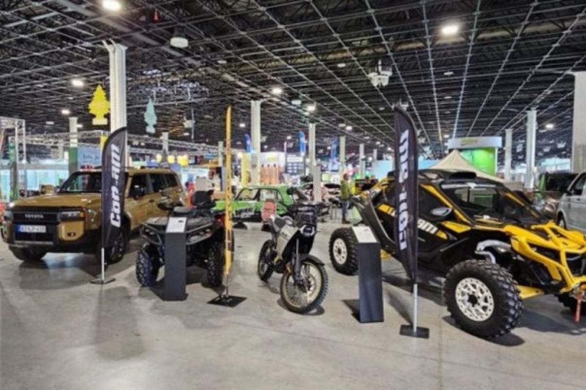 Autócsodák és fiatal bajnok Kompolton