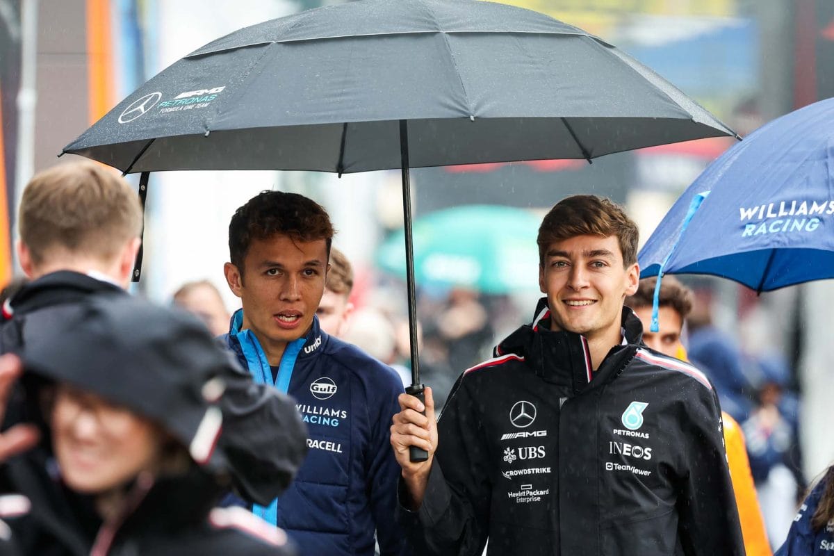 A monacói Grand Prix után Russell és Albon vacsorával ünnepeltek