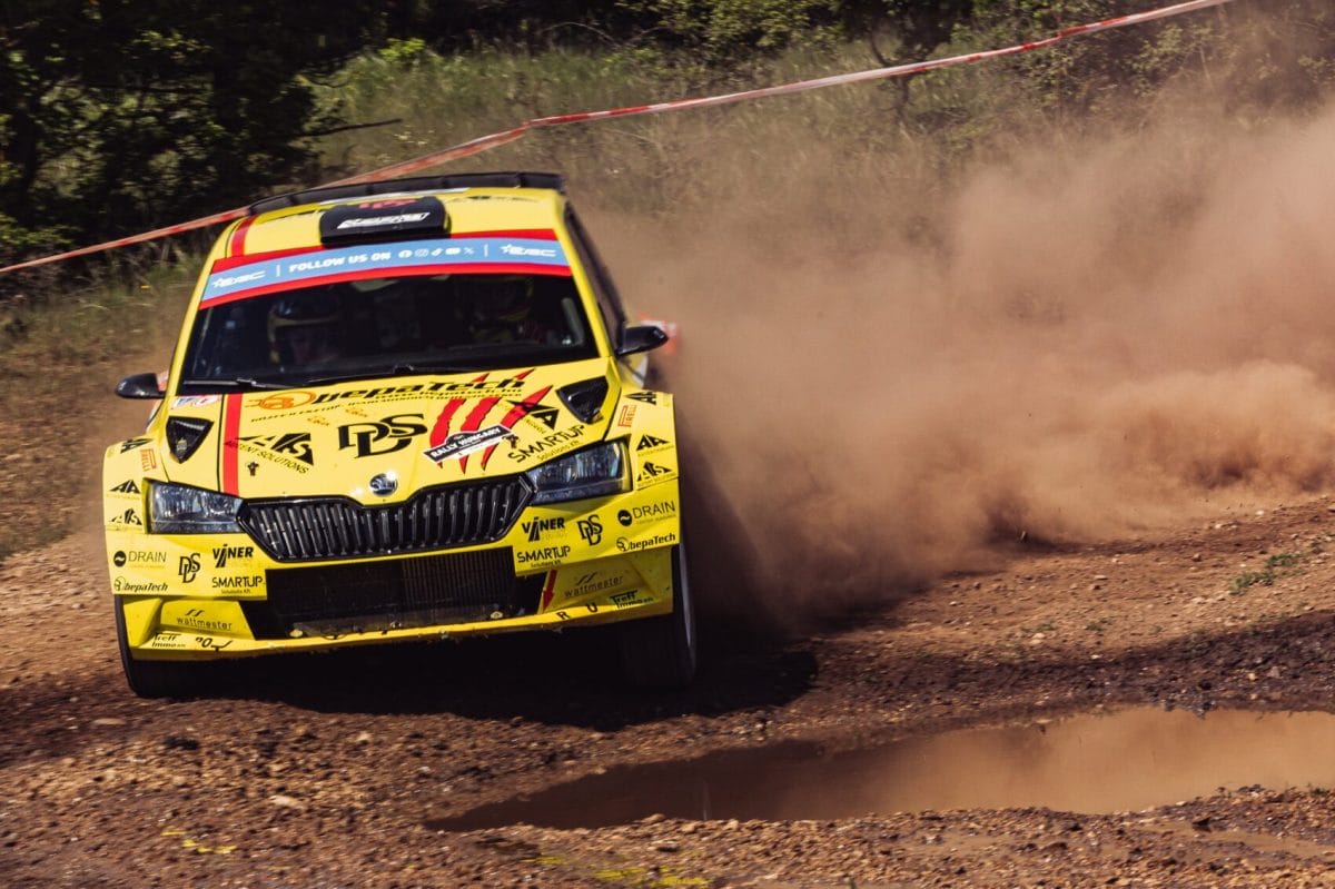 Élőben a Skandináv Rally kvalifikációja: Ne maradj le a versenyzés izgalmáról!