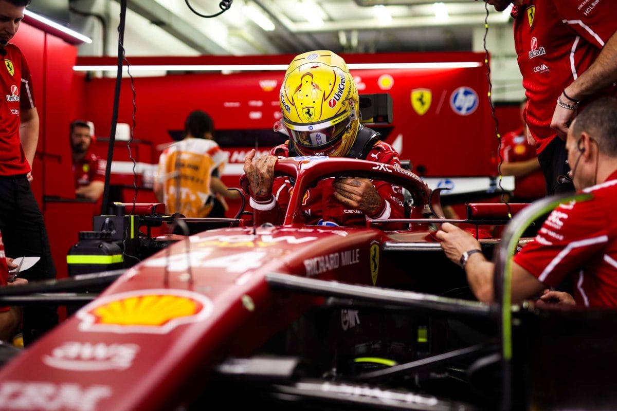 Az elkeseredett Hamilton a hétvégére tekint