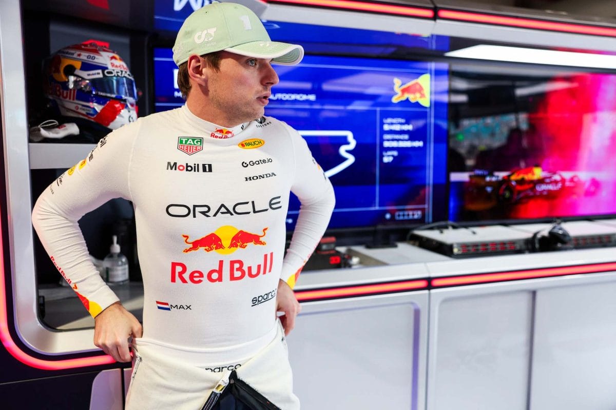 A rejtélyes ébredés: Verstappen álnéven tesztelt egy Ferrarival