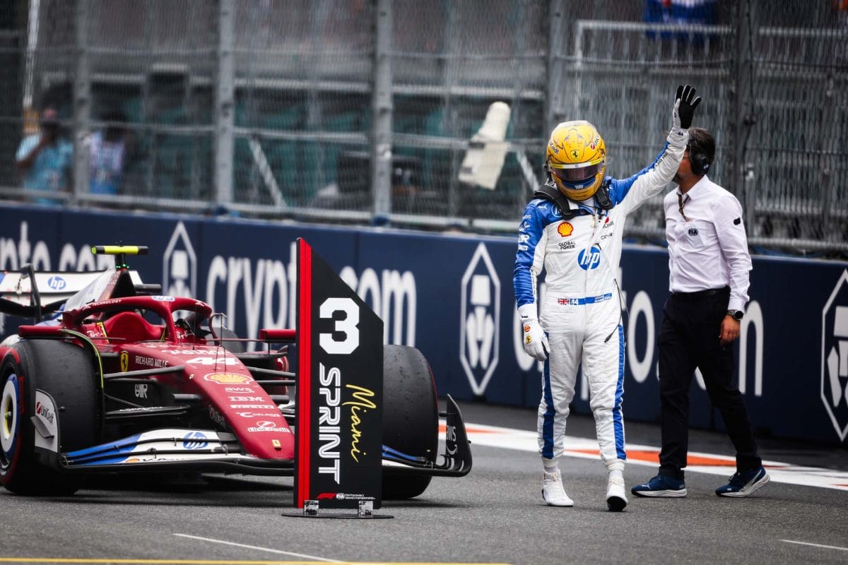 Hamilton optimizmusa nem hagy alább a Ferrari lassú startja ellenére